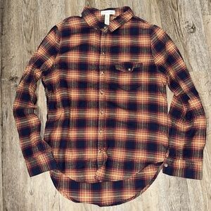 Flannel longsleeved shirt